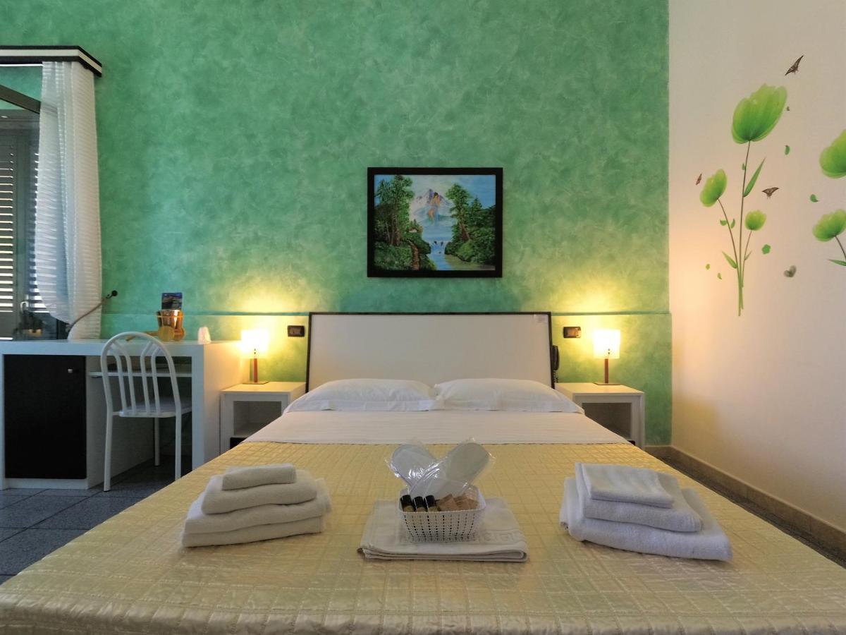 Hotel Alba Chiara Sant'Andrea Salento Экстерьер фото