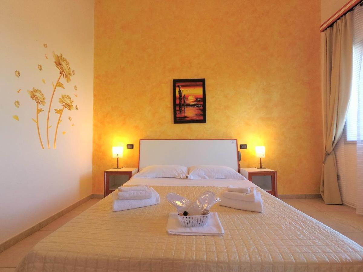 Hotel Alba Chiara Sant'Andrea Salento Экстерьер фото